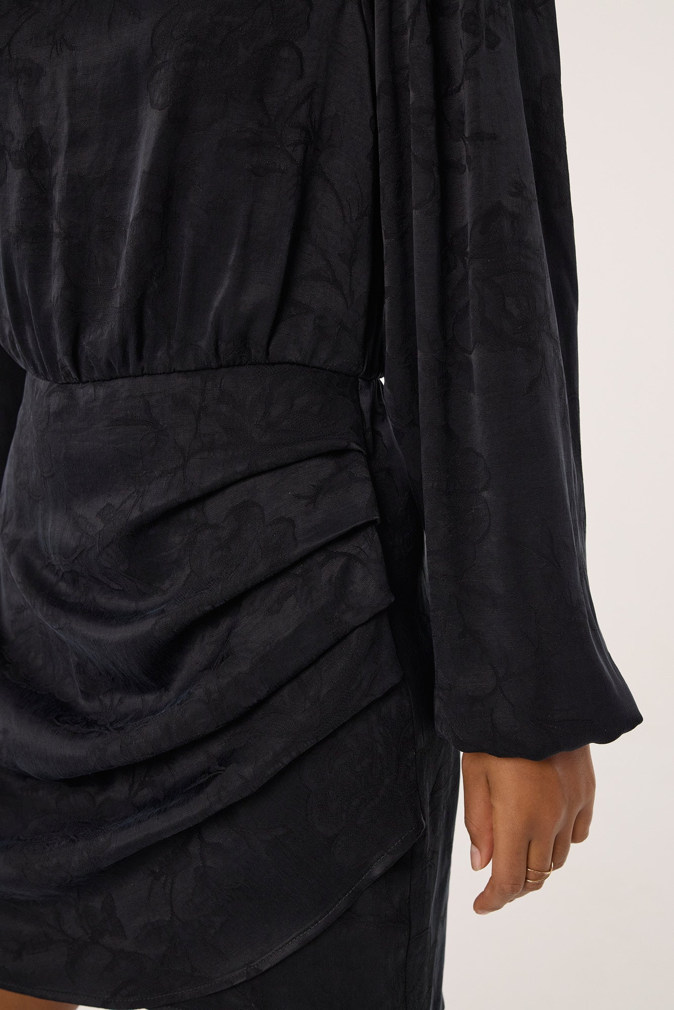 Sukienka Jackie jacquard black