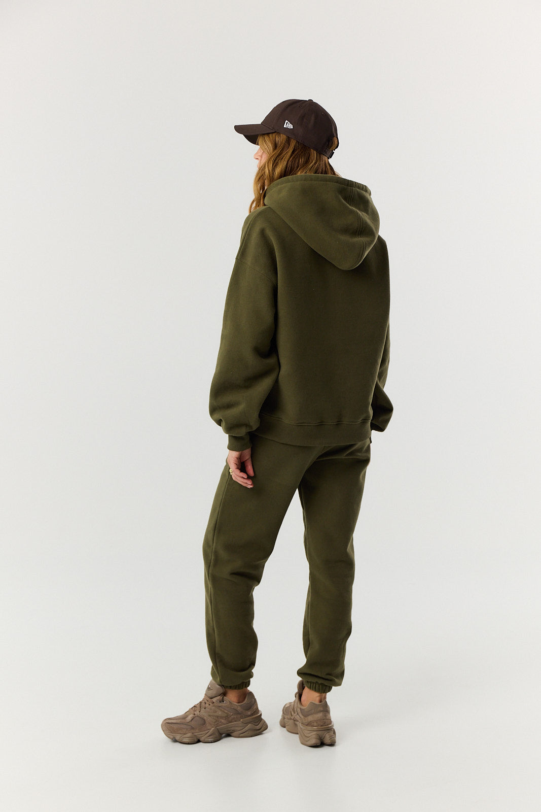 Spodnie dresowe khaki