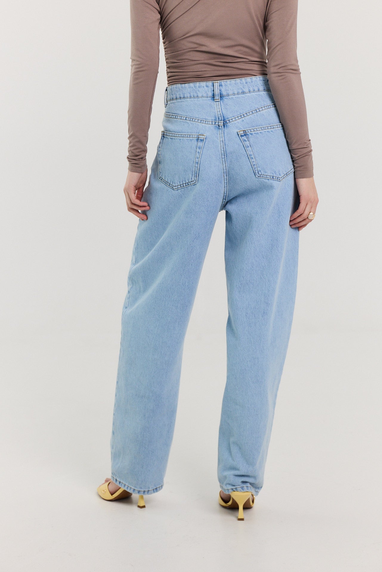 Jeansy Barrel light blue