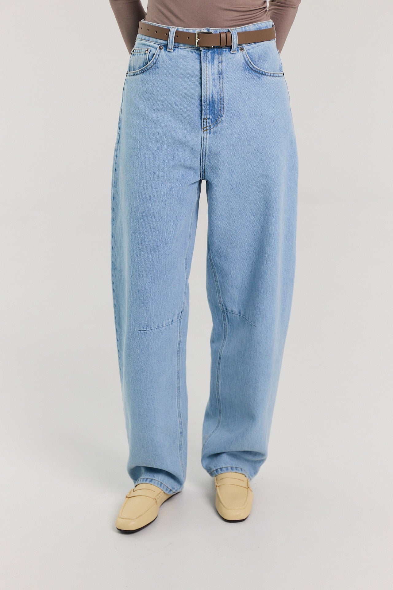 Jeansy Barrel light blue