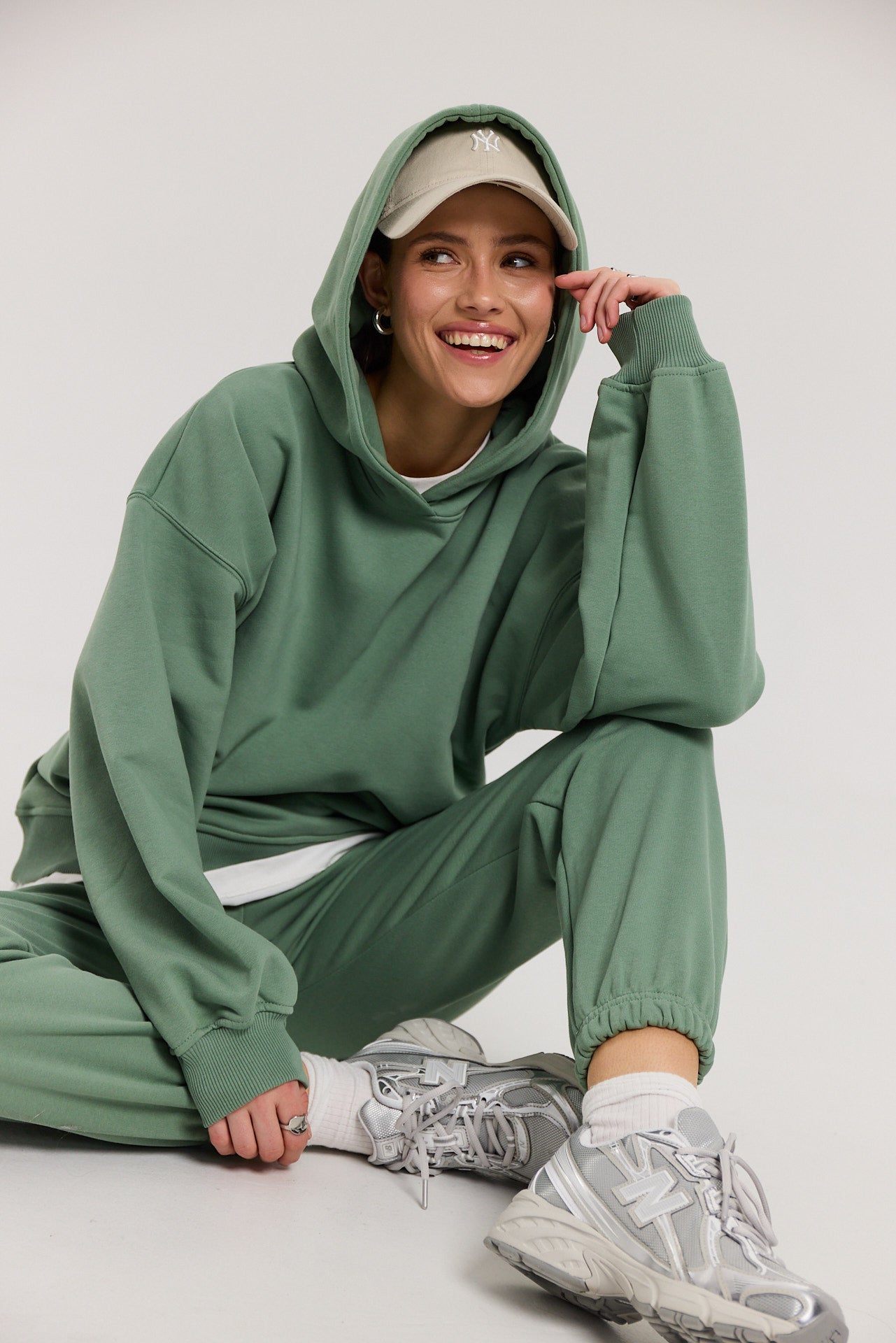 Bluza Boyfriend Hoodie dark matcha