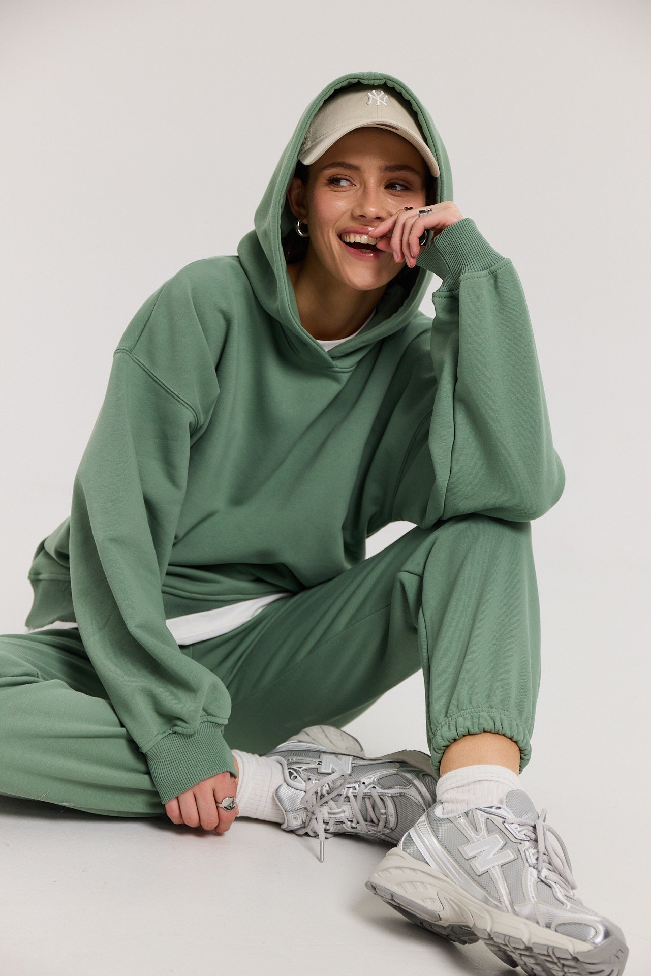 Bluza Boyfriend Hoodie dark matcha