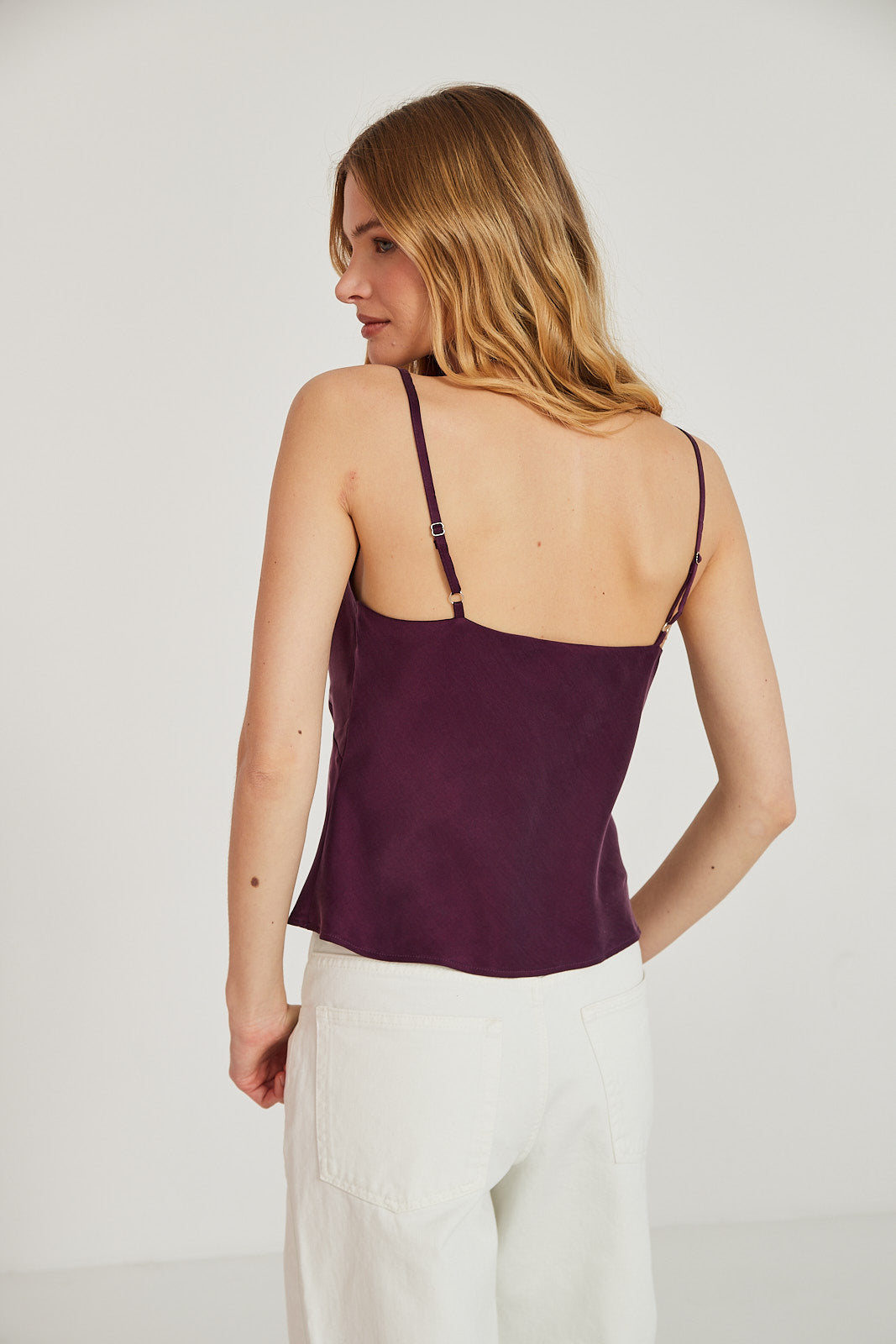 Top Carrie plum