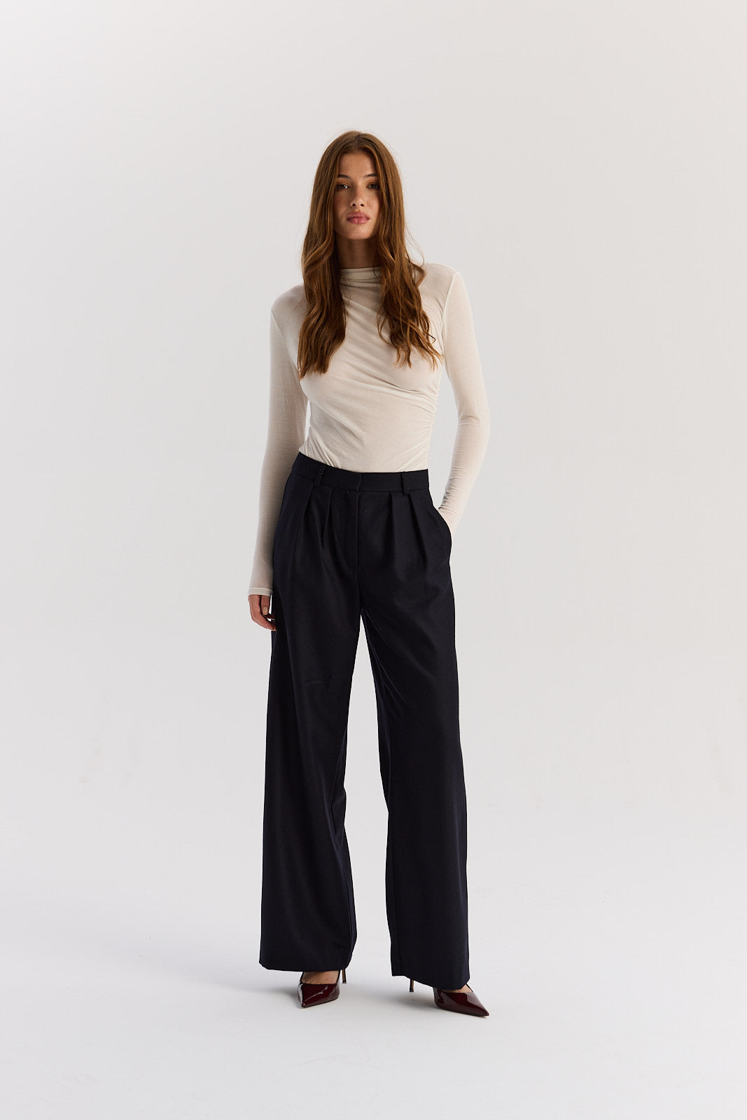 Body Megan off-white