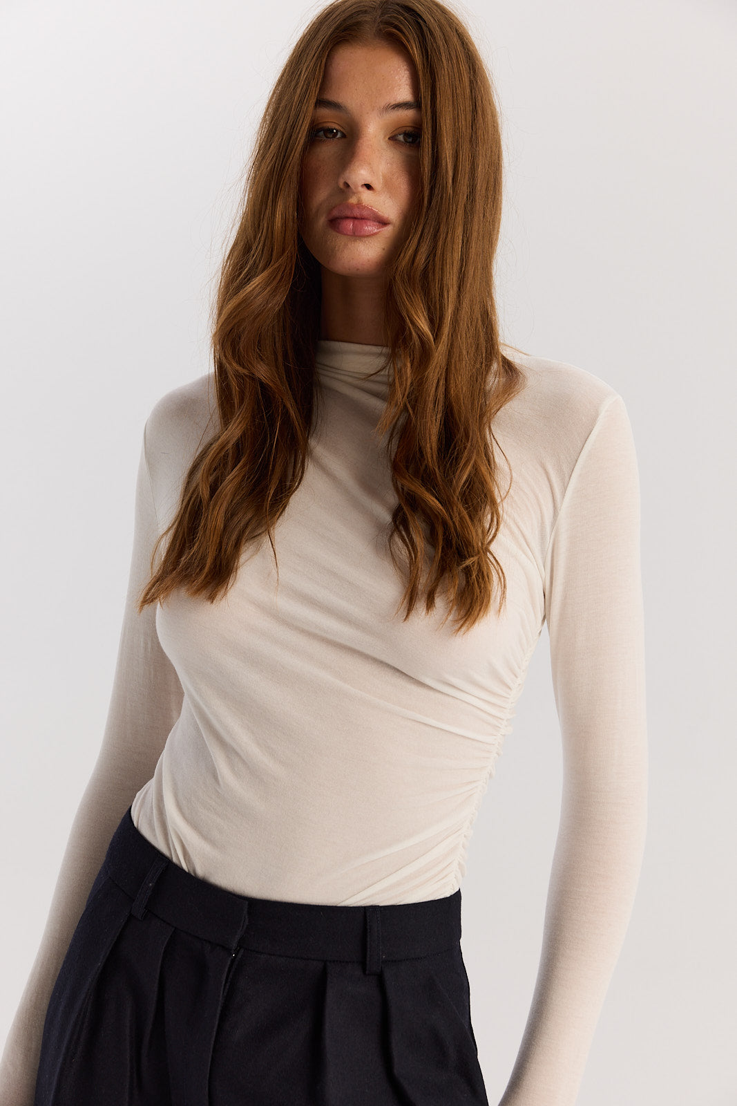 Body Megan off-white